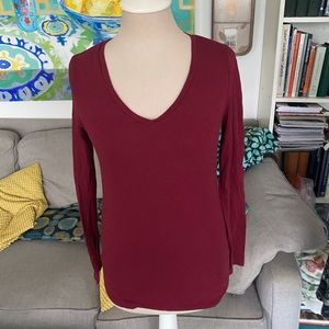 Old Navy Vee Neck Tee Shirt S Long Sleeve Maroon Cotton VGUC